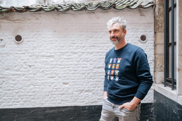 The Jersey 2 Sweater the vandal 2 The Jersey 2 Sweater the vandal 2