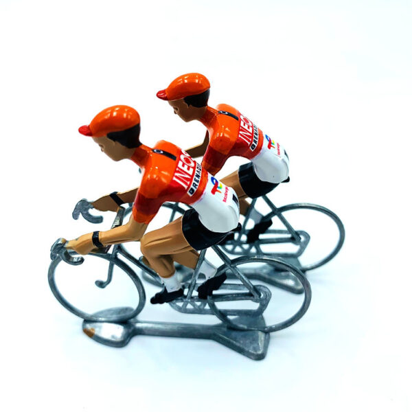 INEOS Grenadiers miniatuur wielrenners INEOS Grenadiers miniatuur wielrenners