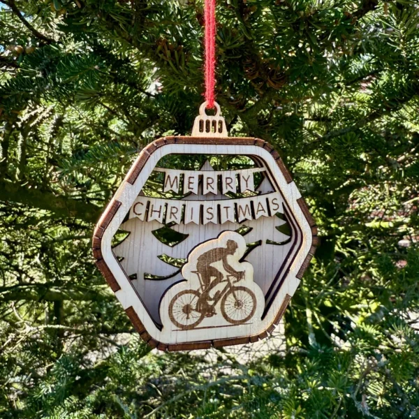 Houten Kerstbal wielrenner Houten Kerstbal wielrenner